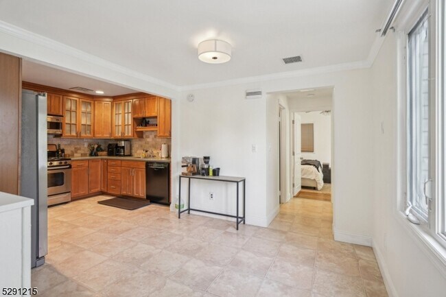 Foto del edificio - 58 Ashwood Dr