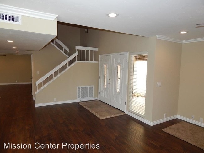 Building Photo - 3216 Bonita Woods Dr
