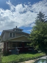 Building Photo - 400 N Grant Ave