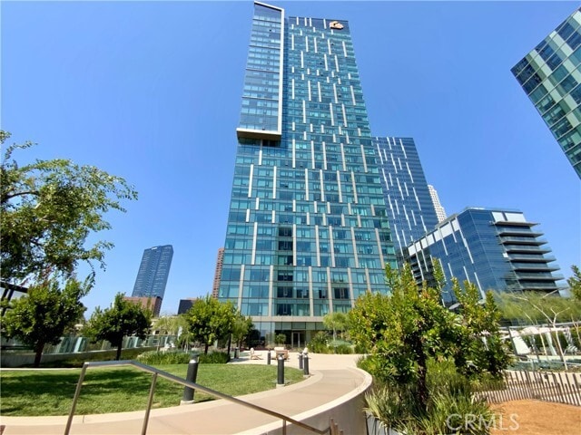 Building Photo - 889 Francisco St