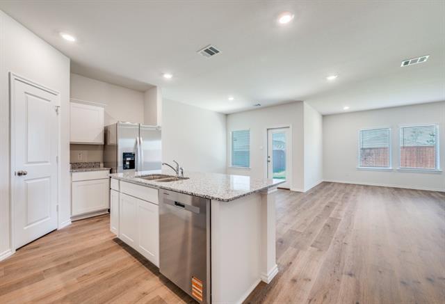Building Photo - 4008 Amethyst Dr