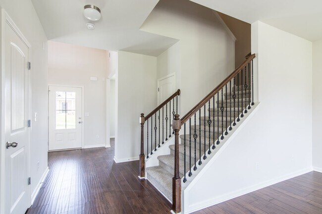 Foto del edificio - 718 Still Hill Ln SE