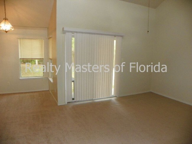 Foto del edificio - 8174 Crystal Wells Pl
