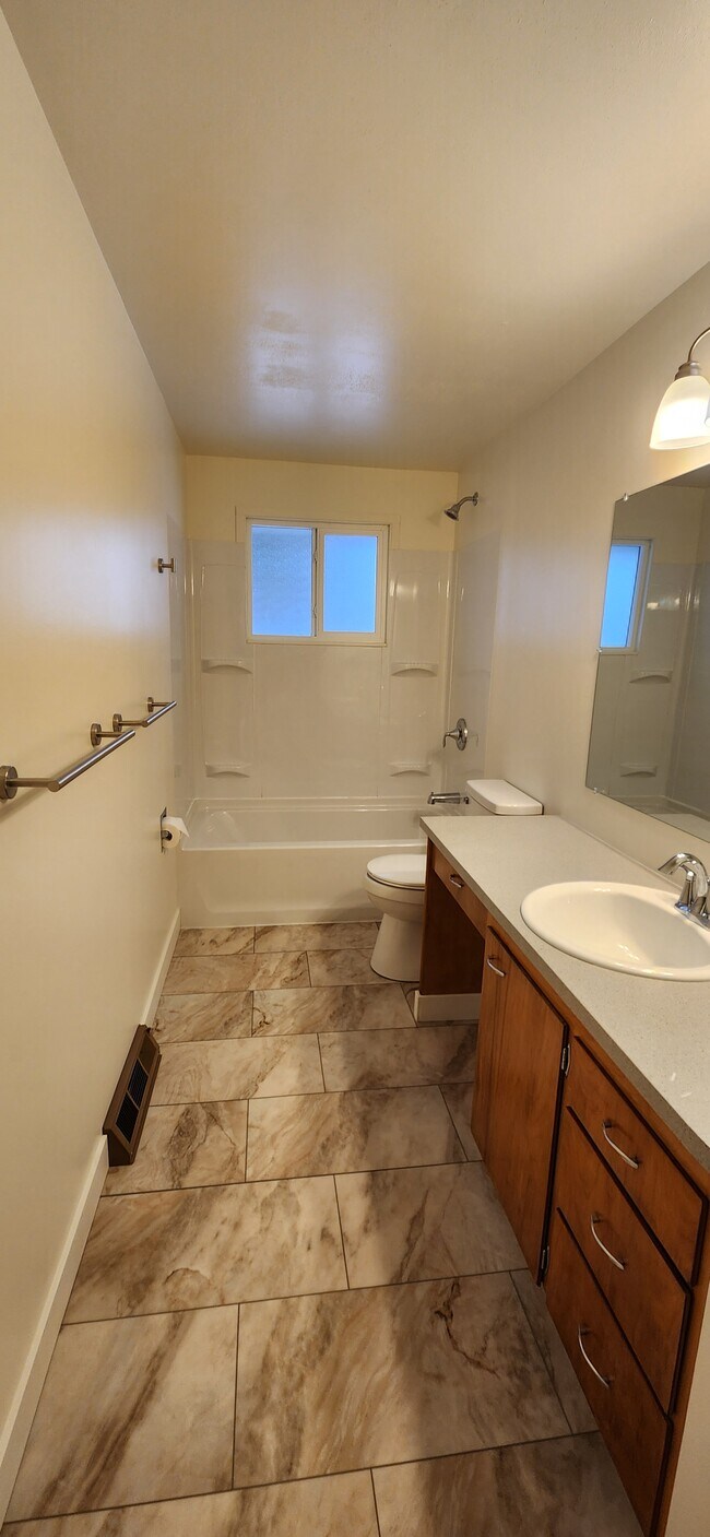 Foto del edificio - 806 W Westview Ave