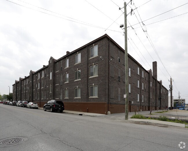 Brownstone Apartments Indianapolis In Building Photo Brownstone Apartments