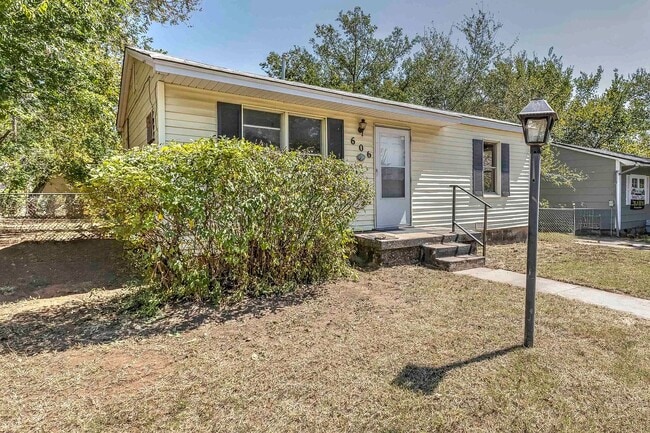 Foto del edificio - 606 N I St