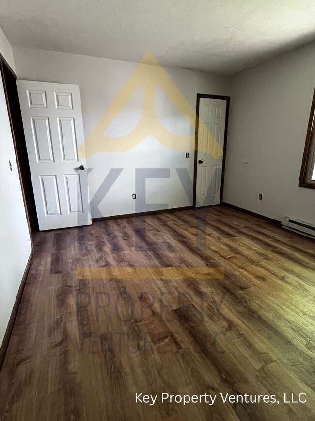 Foto del edificio - 493 Hollenbeck St