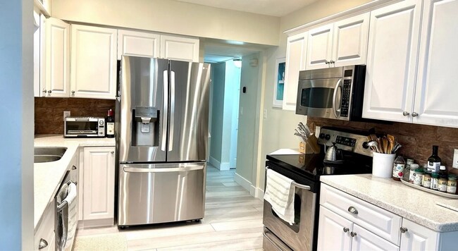 Foto del edificio - Updated 3/2 Home in Brentwood Heights