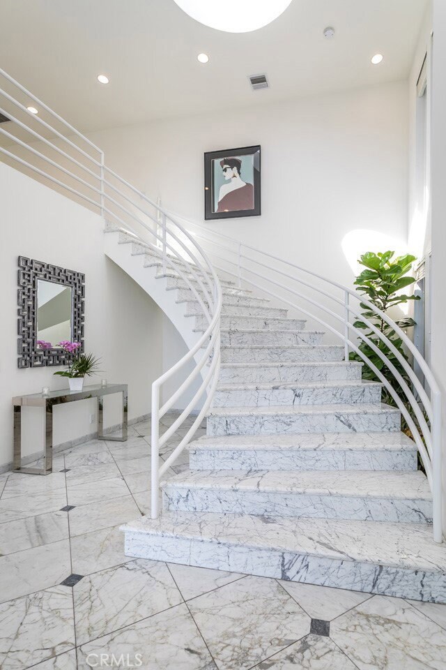 Foto del edificio - 1255 Hilldale Ave