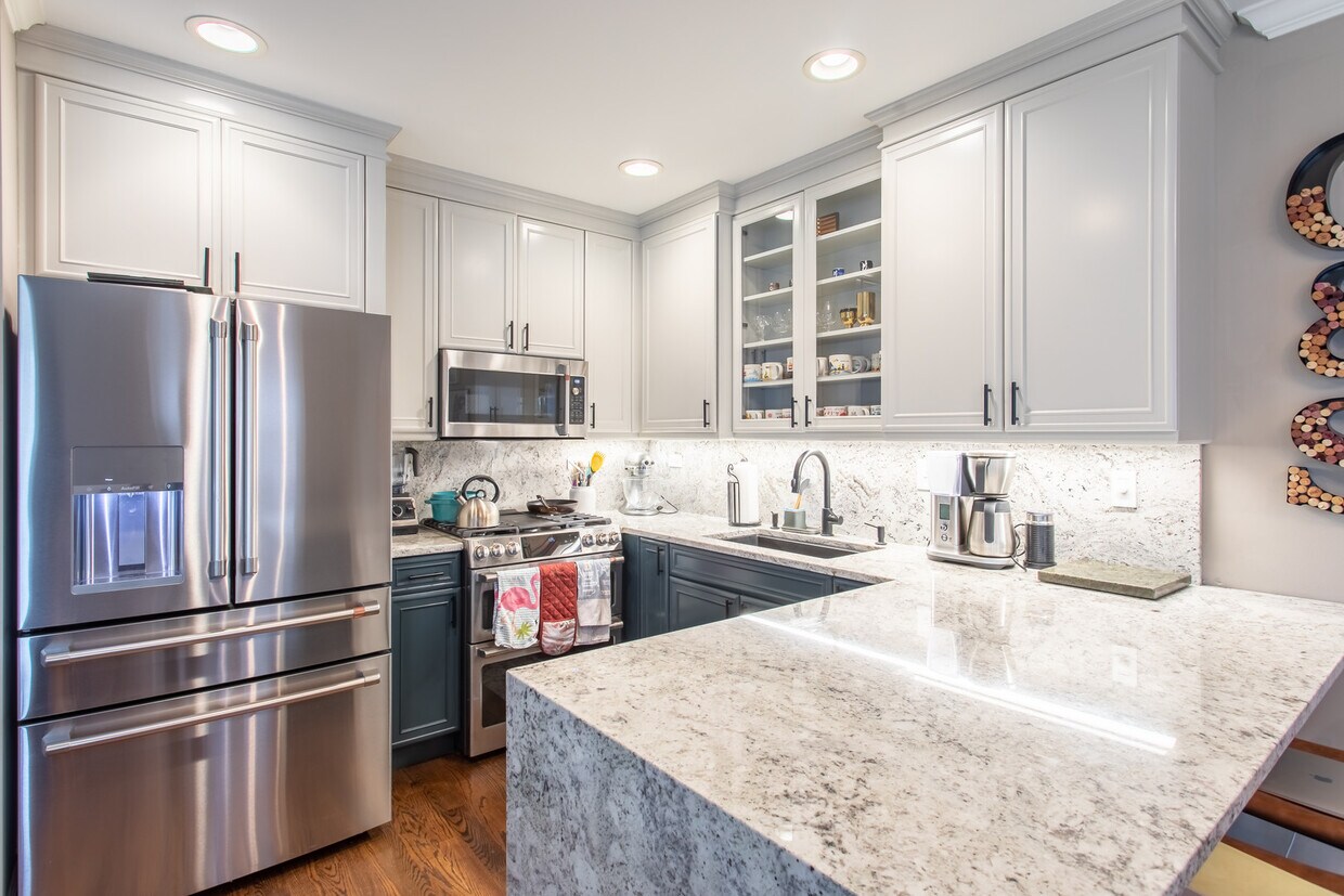 Foto principal - 2040 W Le Moyne St