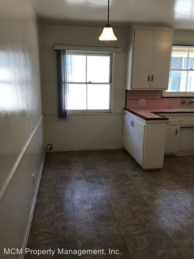 Building Photo - 1246 N ORANGE Dr