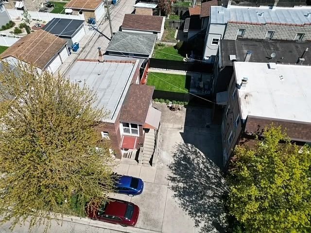 Foto del edificio - 847 Hannah Ave