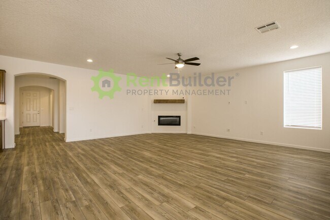 Building Photo - CALL US TODAY AT (505) 808-6467 TO SCHEDUL...