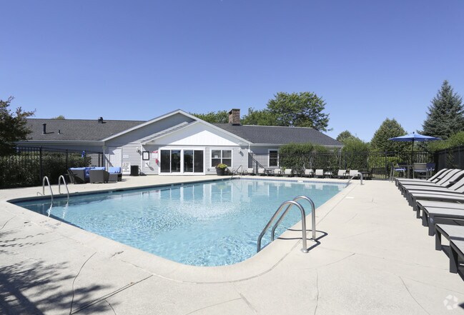 Piscina - Skyridge Club Apartments