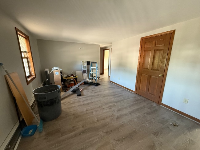 Building Photo - 12 Goldsmith Ln