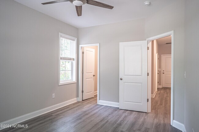 Foto del edificio - 45 Brownstone Ln