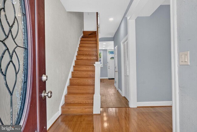 Foto del edificio - 635 Kenyon St NW