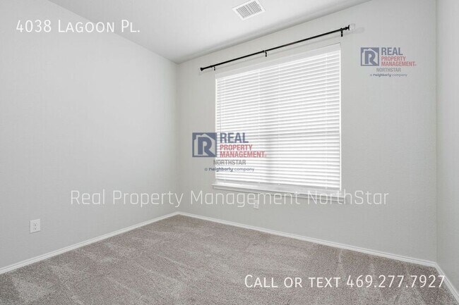 Building Photo - 4038 Lagoon Pl