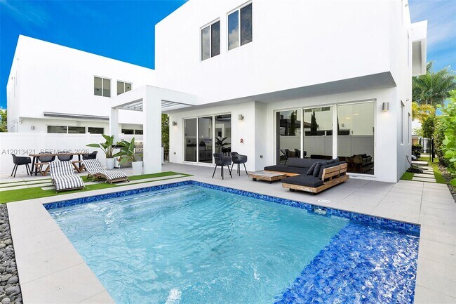 Foto del edificio - 7535 NW 98th Ave