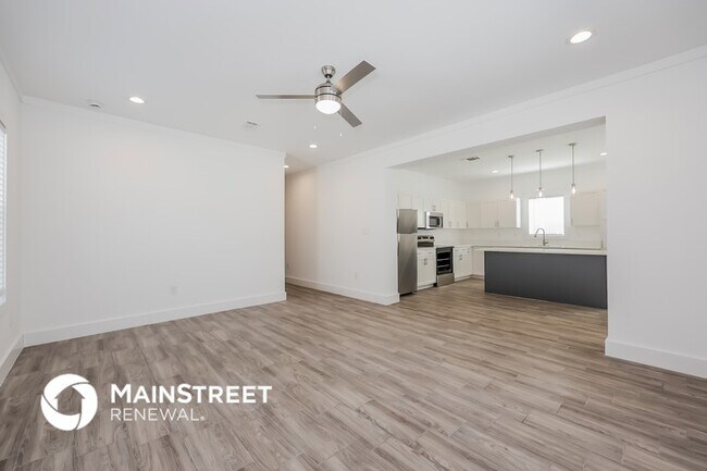 Foto del edificio - 1605 Daniel St