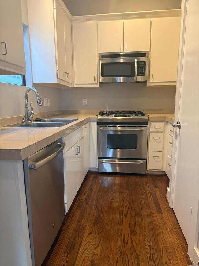 Foto del edificio - 3606 Omeara Dr