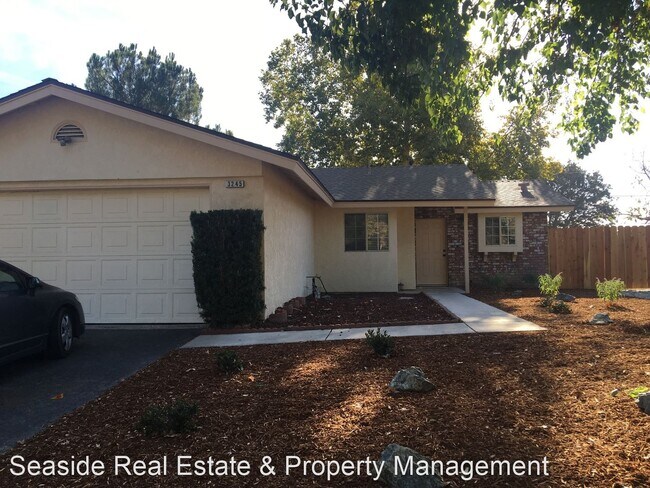 Foto del edificio - 3 br, 2 bath House - 3245 Oak Knoll