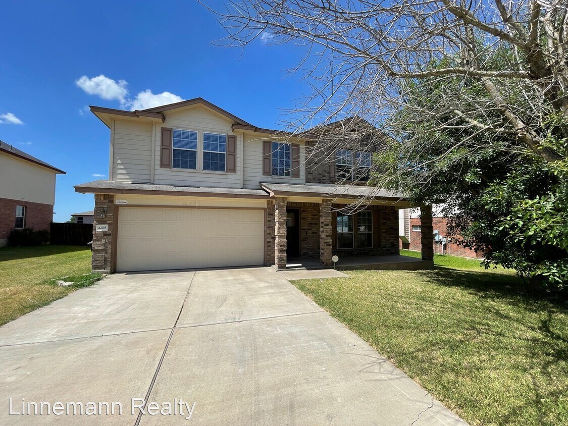 Primary Photo - 3 br, 2.5 bath House - 4208 Cessnock Drive
