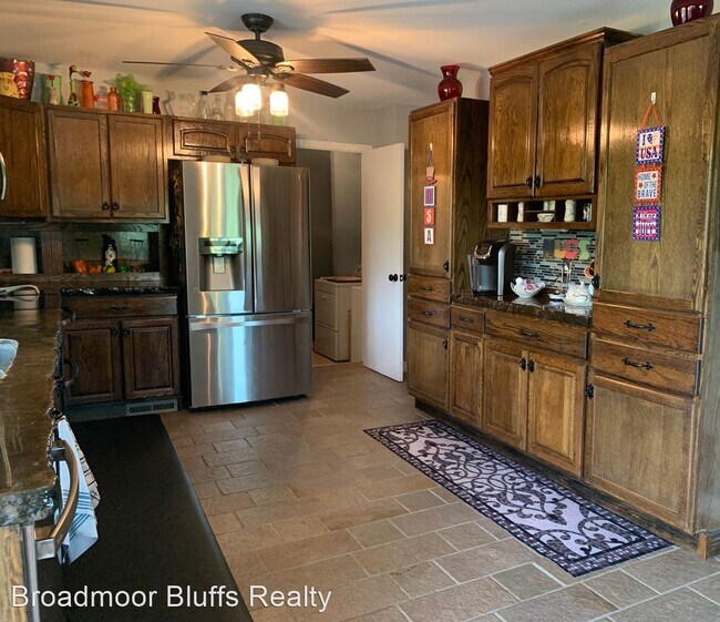 Foto del edificio - 4 br, 2.5 bath House - 965 Brighton Way