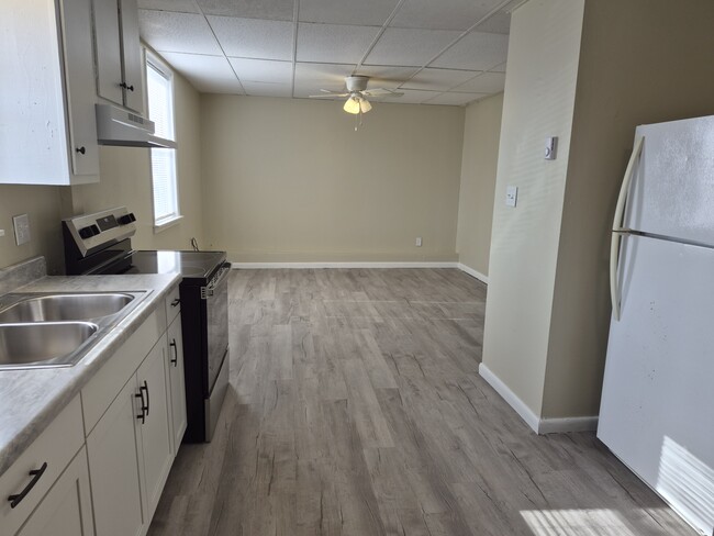 Building Photo - 287 Mountain View Rd