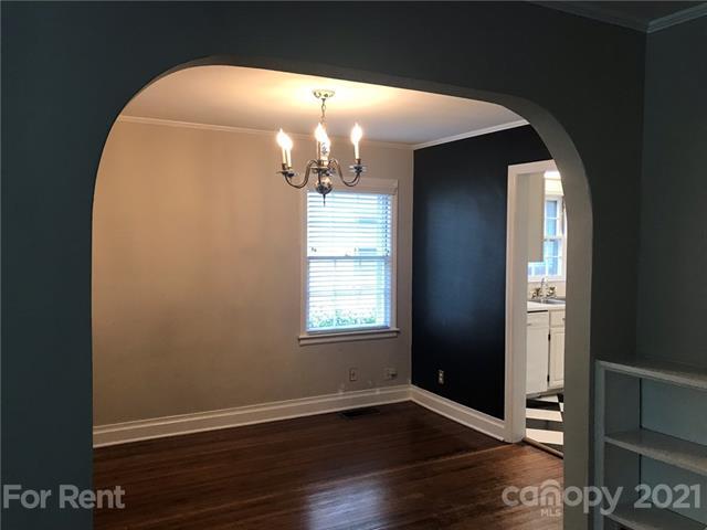 Building Photo - 1525 Ideal Way