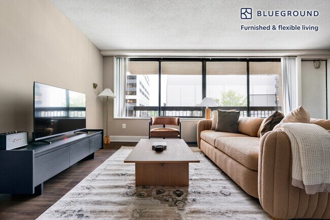 Foto del edificio - 1515 Richmond Hwy