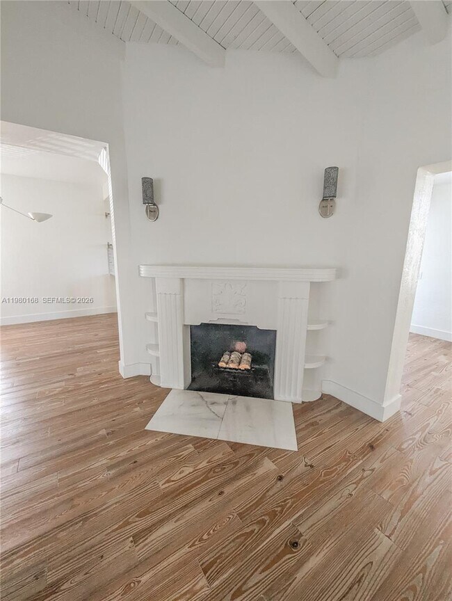 Foto del edificio - 1719 SW 15th St