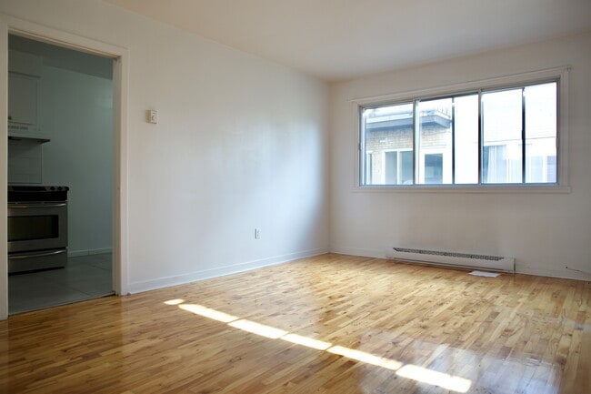 Building Photo - 3919 Newmarch