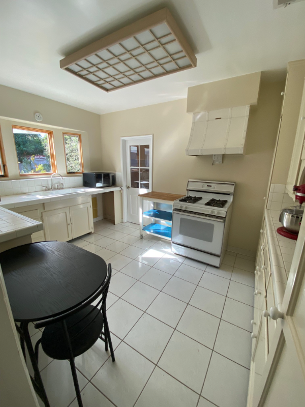Foto del edificio - 10434 Moorpark St