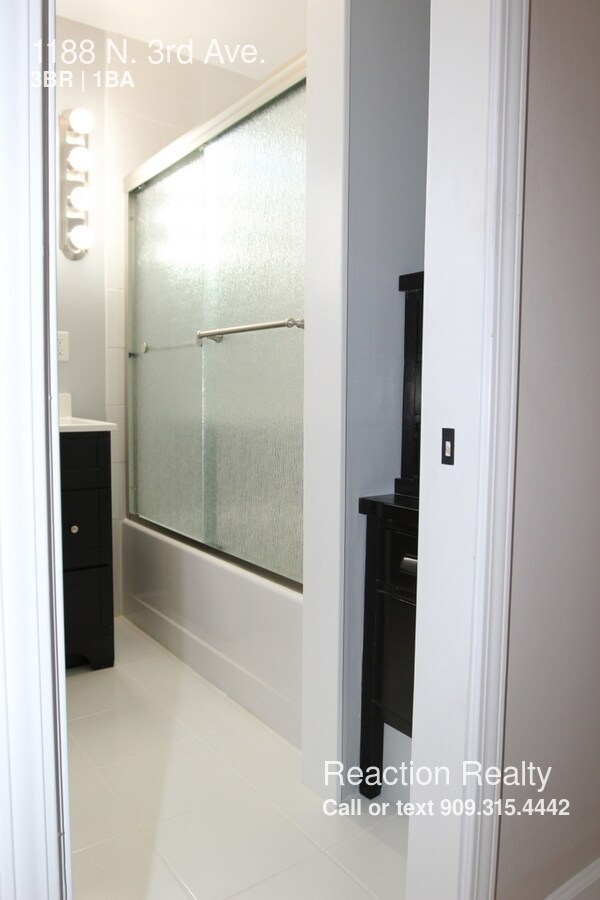 Building Photo - 1188 N 3rd Ave