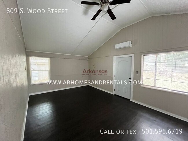 Foto del edificio - 809 S Wood St