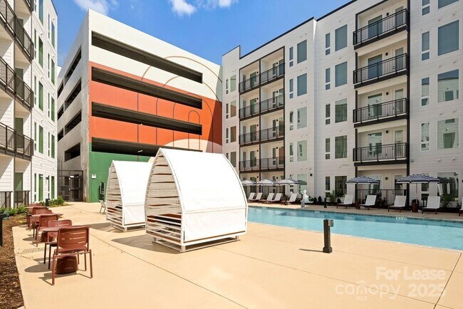 Foto del edificio - 4101 Raleigh St