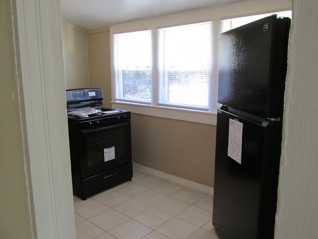 New Range & Refrigerator - 123 S 13th St