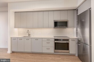 Building Photo - 1630 Columbia Rd NW