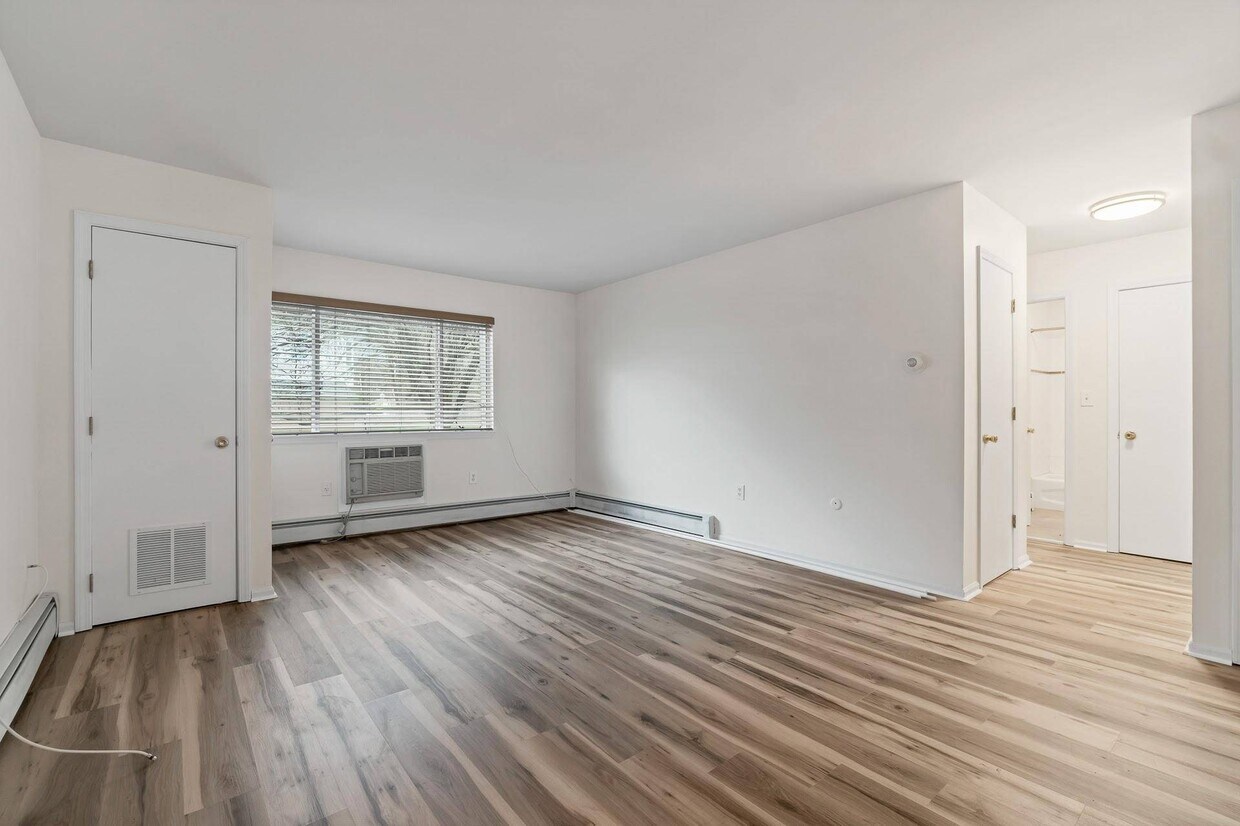 1 Holts Ln, Cornwall On Hudson, NY 12520 House Rental in Cornwall On