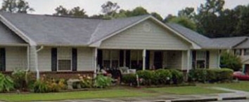 Primary Photo - Commodore Manor