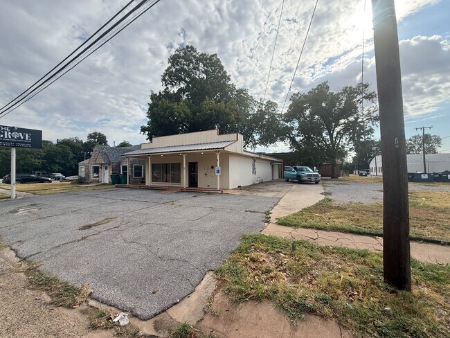 Foto del edificio - 203 N Ave D