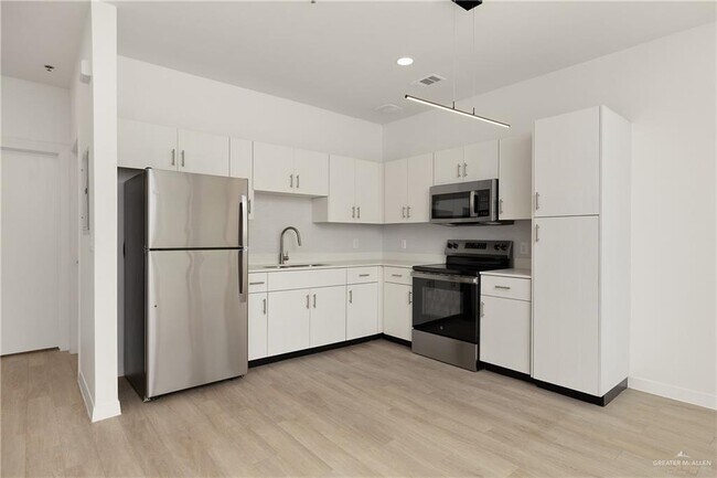 Foto del edificio - 412 N Ware Rd