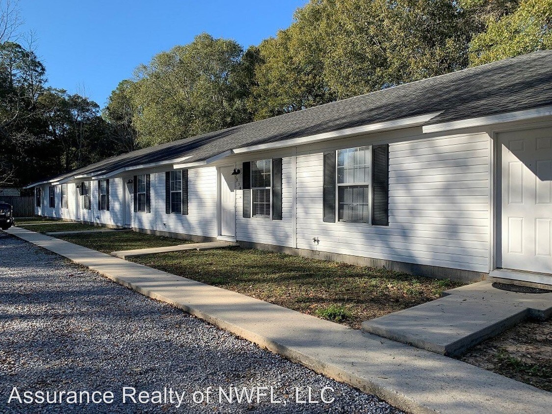 536 Brock Ave, Crestview, FL 32539 Apartment for Rent in Crestview