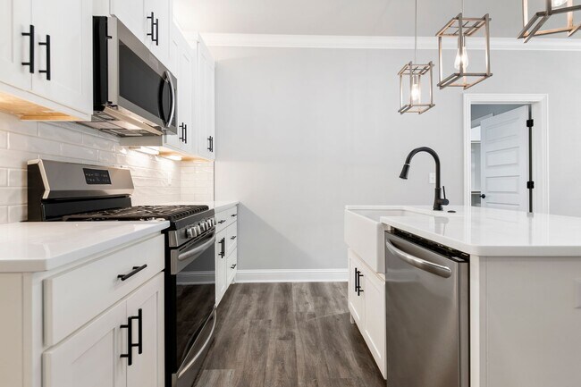 Foto del edificio - 2813 SW Hampshire Ave