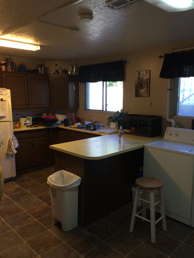 Building Photo - 417 N 600 E