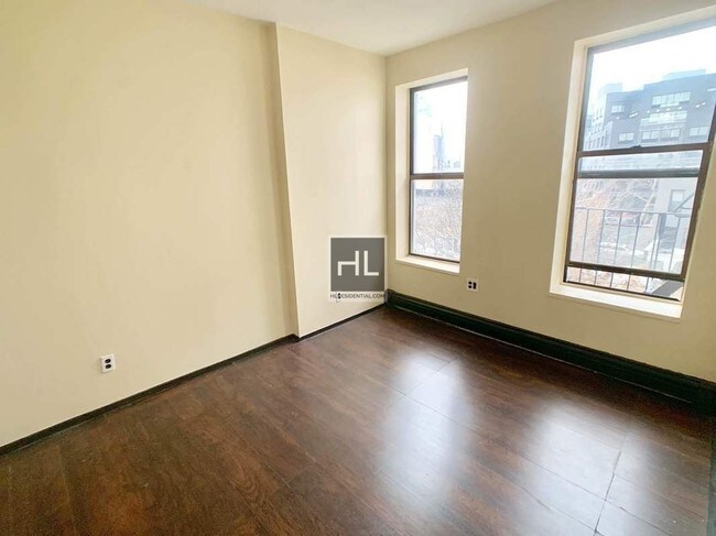 Foto del edificio - PACIFIC STREET 2 BED