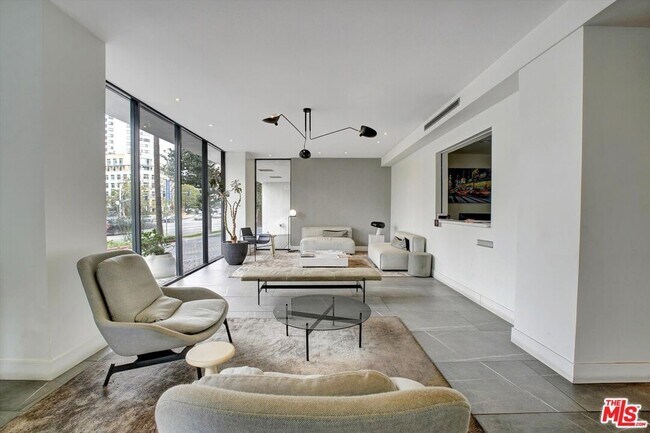 Foto del edificio - 10600 Wilshire Blvd