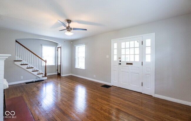 Foto del edificio - 6208 W Meridian St