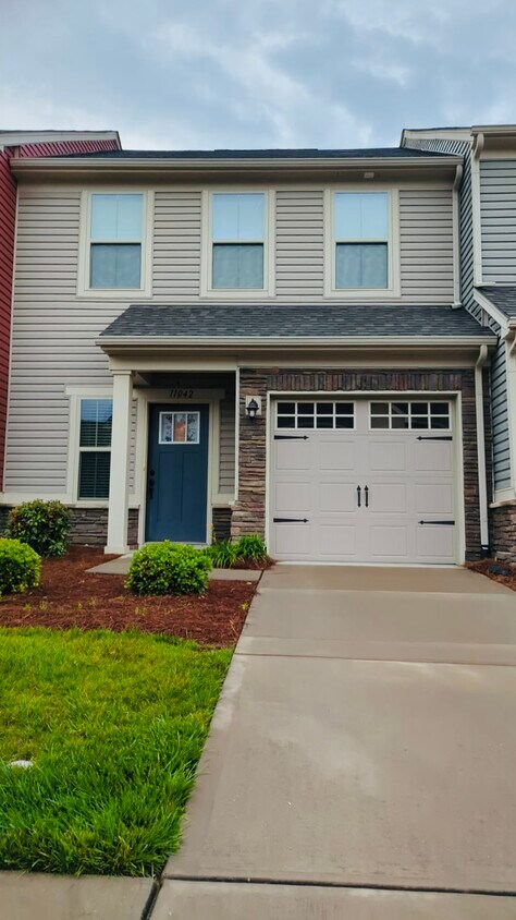 Foto principal - 11042 Telegraph Rd NW